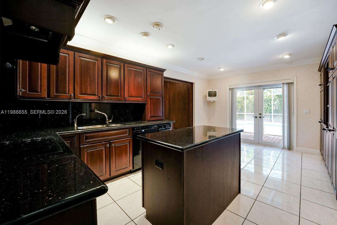 THOUSAND PINES - Residential