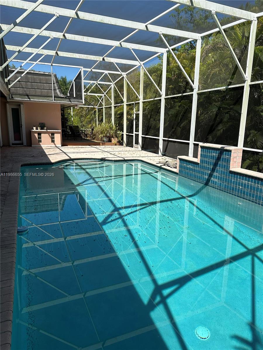 THOUSAND PINES - Residential