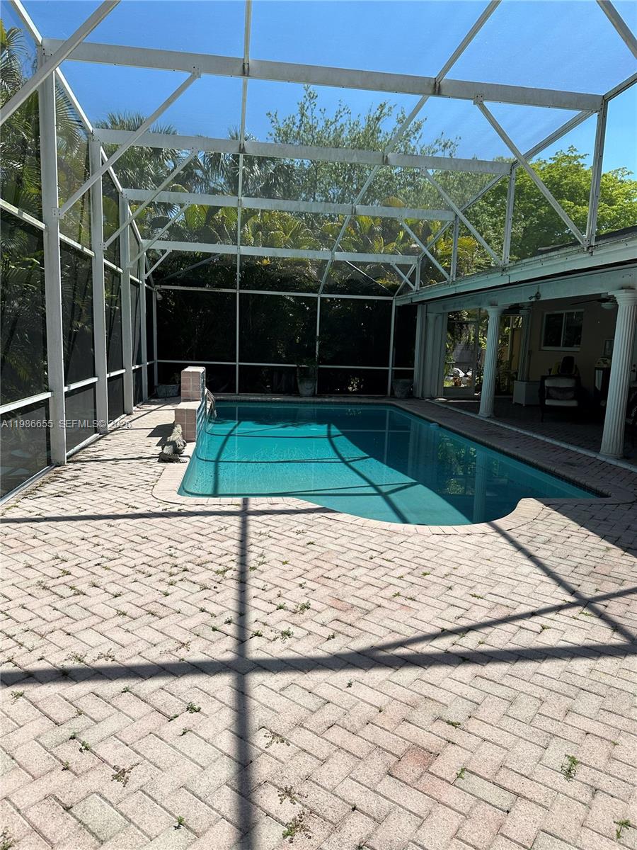 THOUSAND PINES - Residential