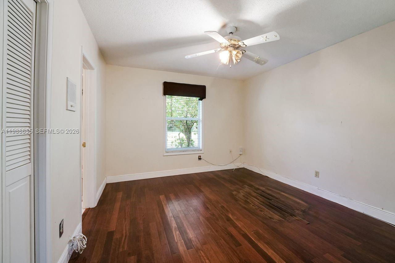 THOUSAND PINES - Residential