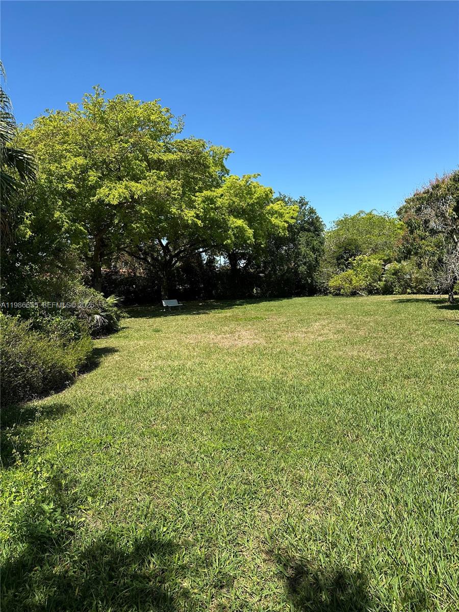 THOUSAND PINES - Residential