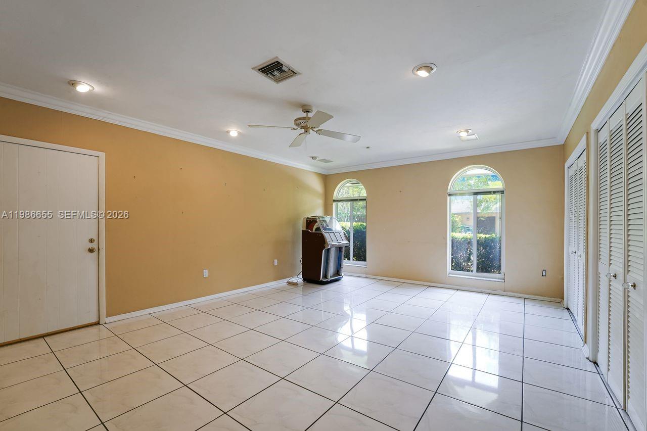 THOUSAND PINES - Residential