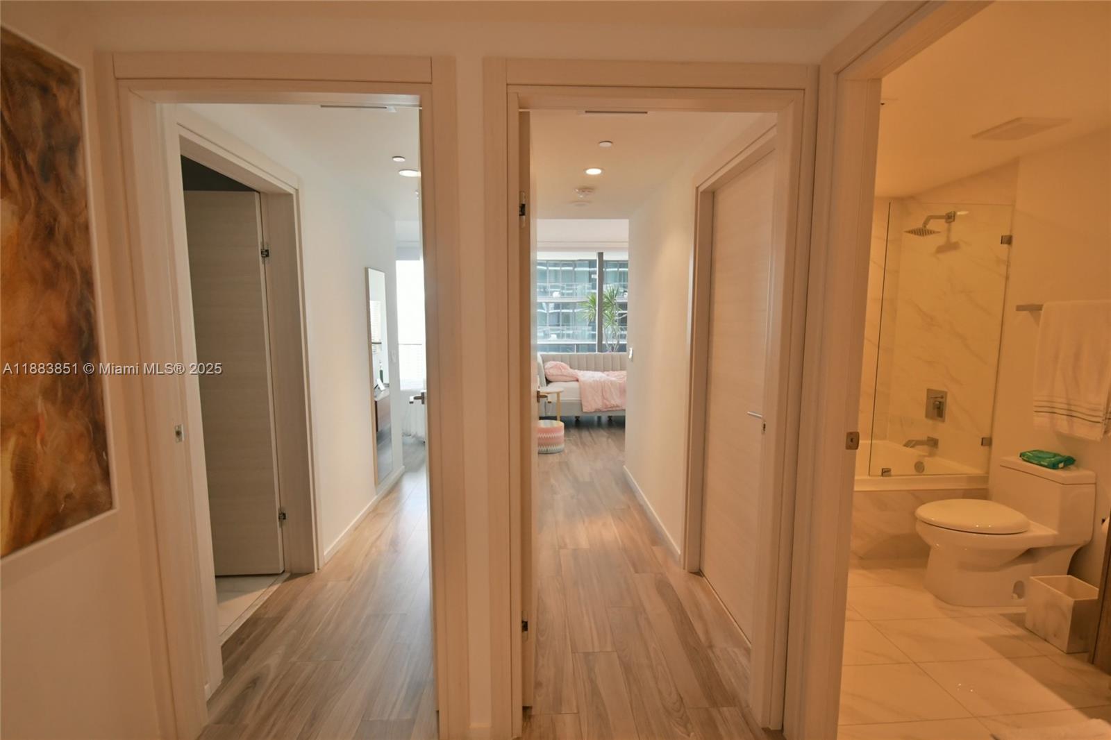 801 SMA RESIDENCES CONDO - Residential