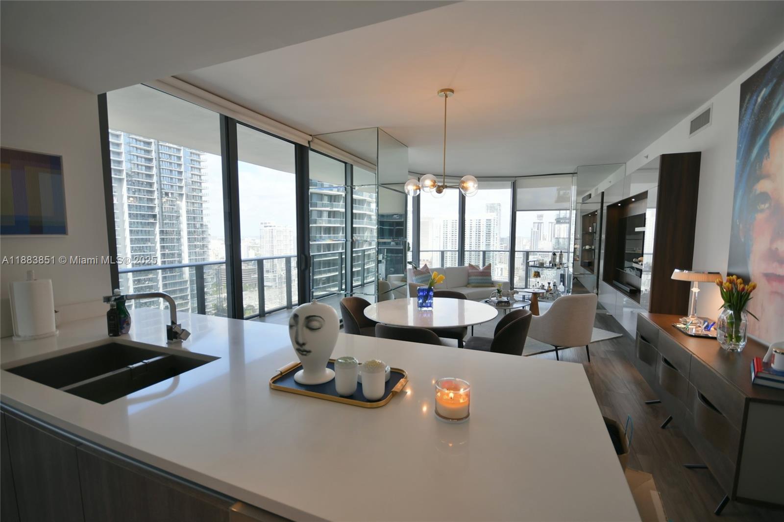 801 SMA RESIDENCES CONDO - Residential