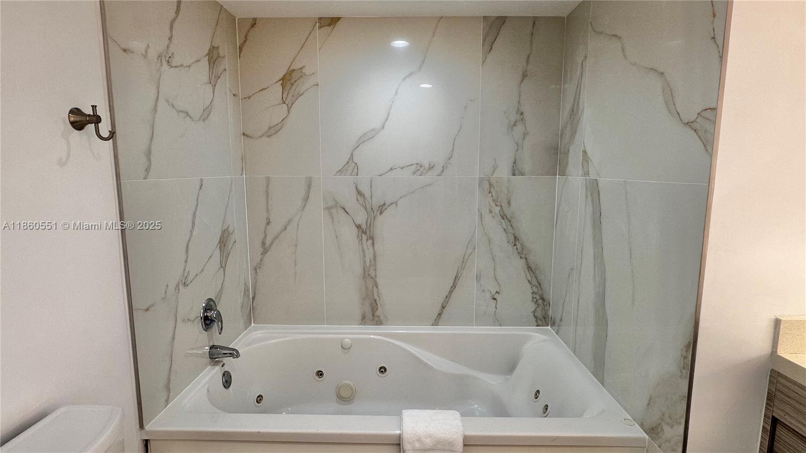 OCEAN POINT BEACH CLUB CO - Residential