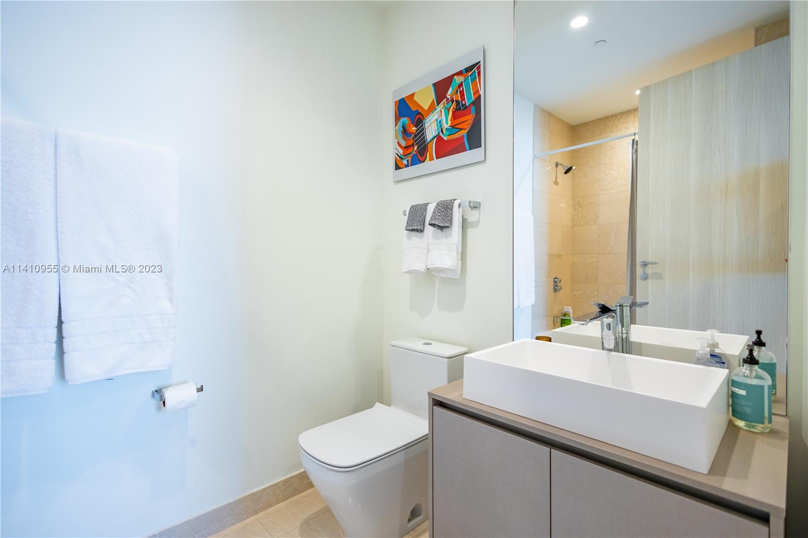 BRICKELL FLATIRON CONDO - Residential