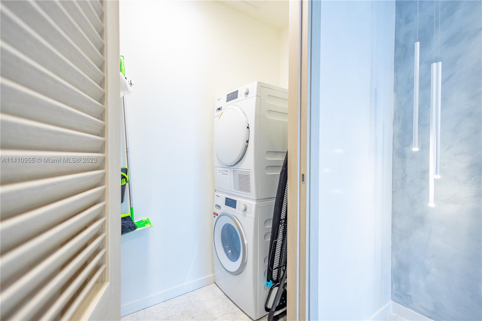 BRICKELL FLATIRON CONDO - Residential