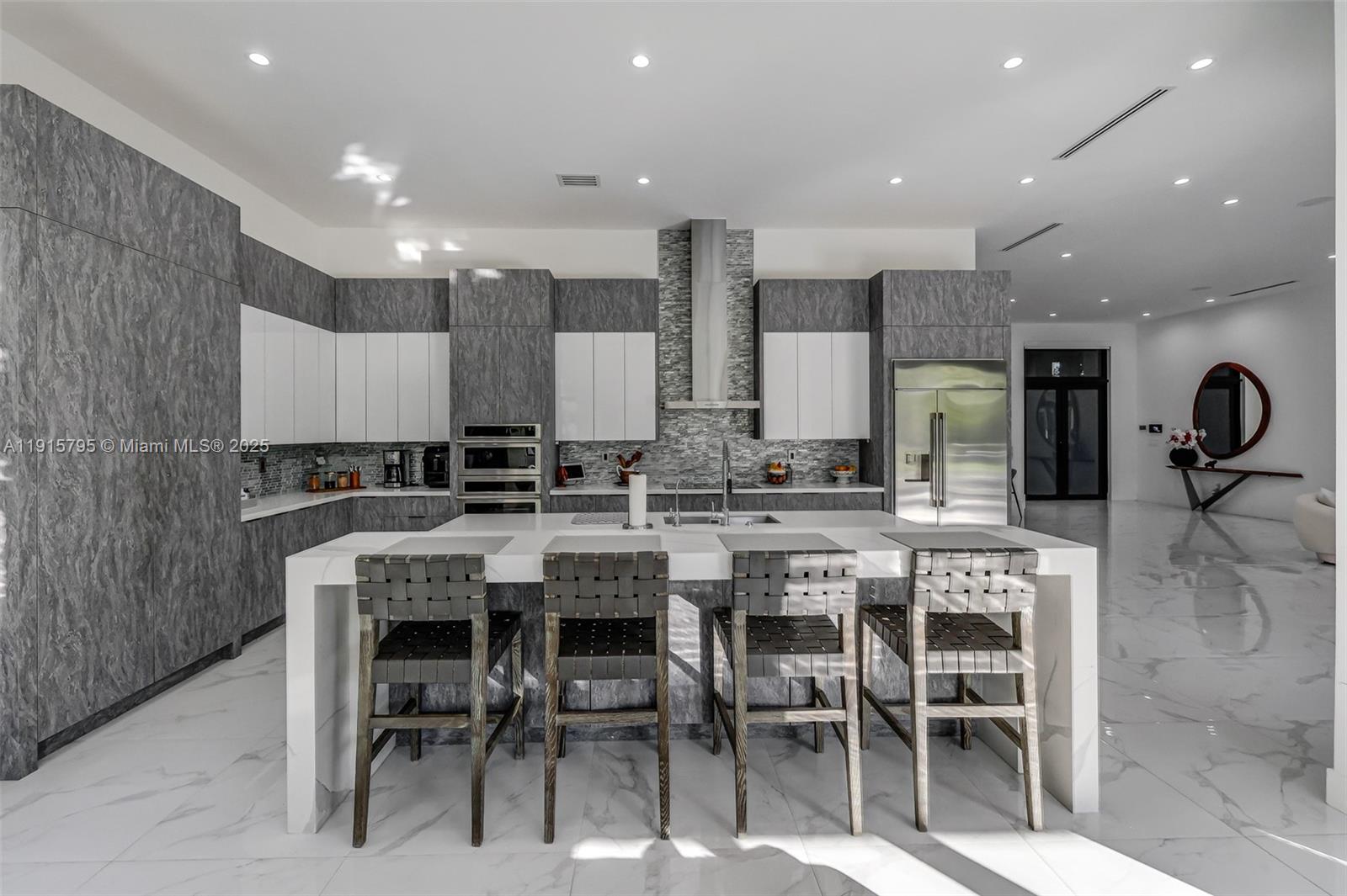 SWEETWATER ESTS SUB - Residential Lease