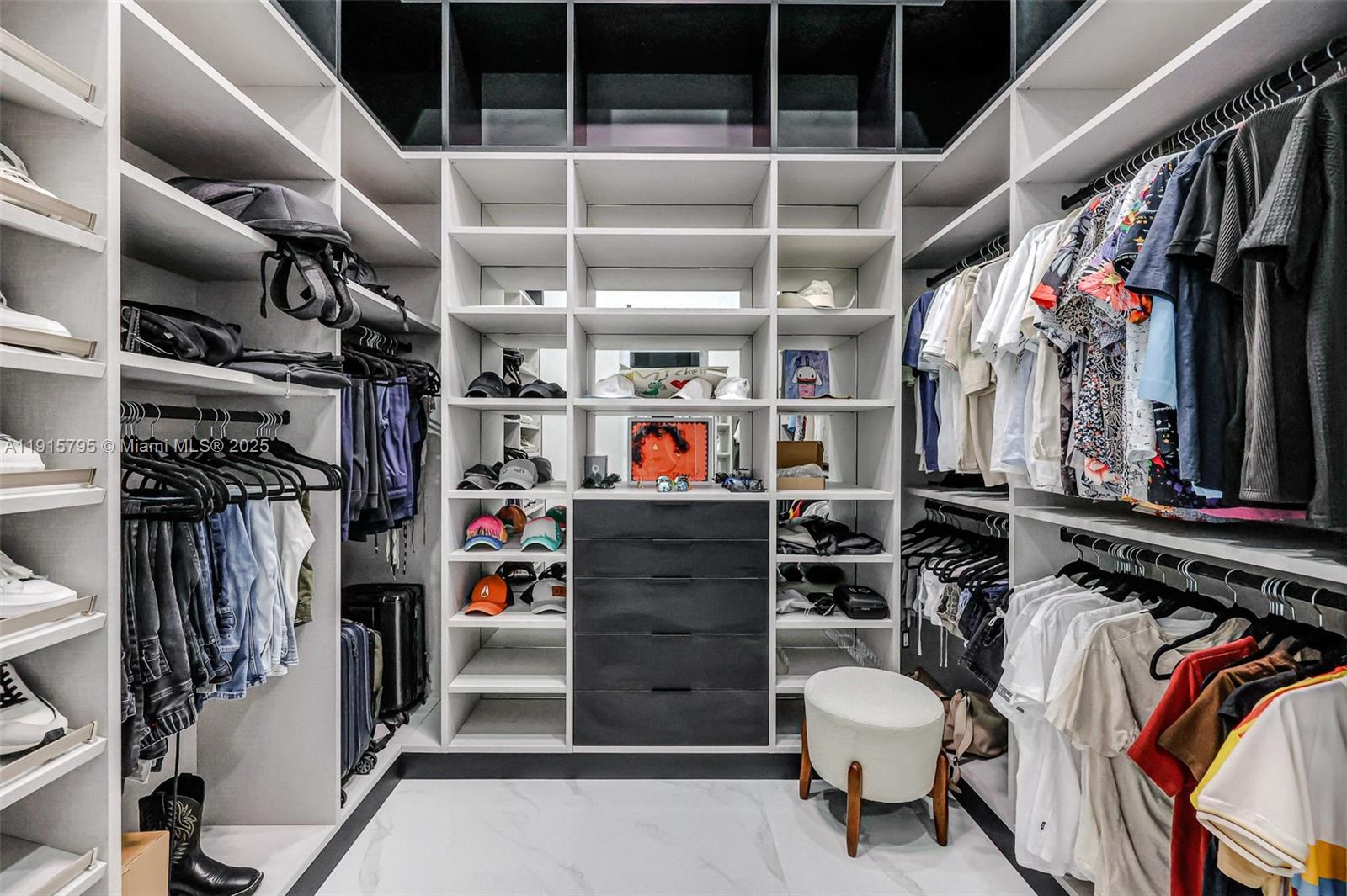 SWEETWATER ESTS SUB - Residential Lease