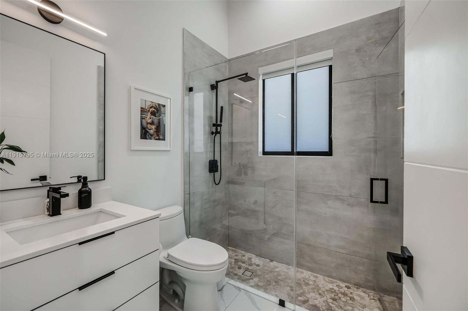 SWEETWATER ESTS SUB - Residential Lease