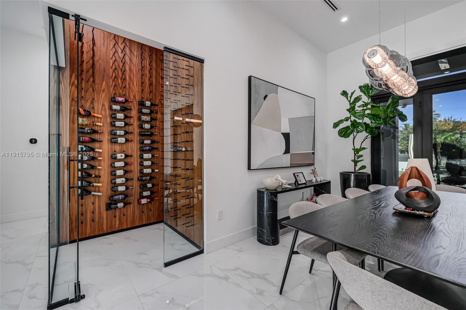 SWEETWATER ESTS SUB - Residential Lease