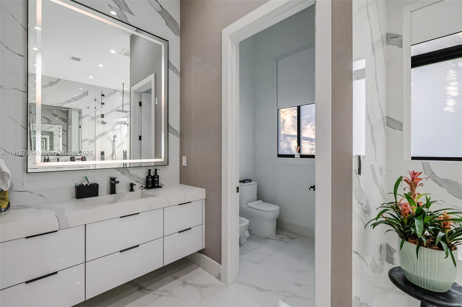 SWEETWATER ESTS SUB - Residential Lease