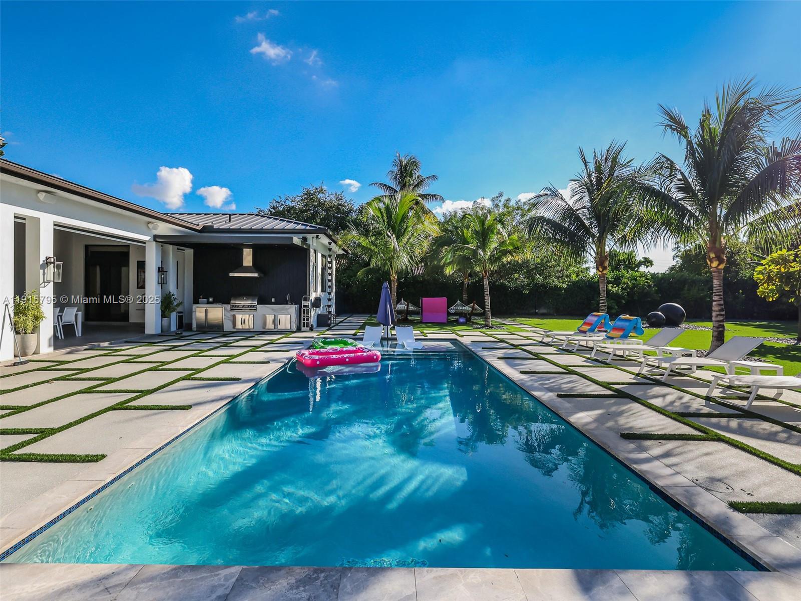 SWEETWATER ESTS SUB - Residential Lease