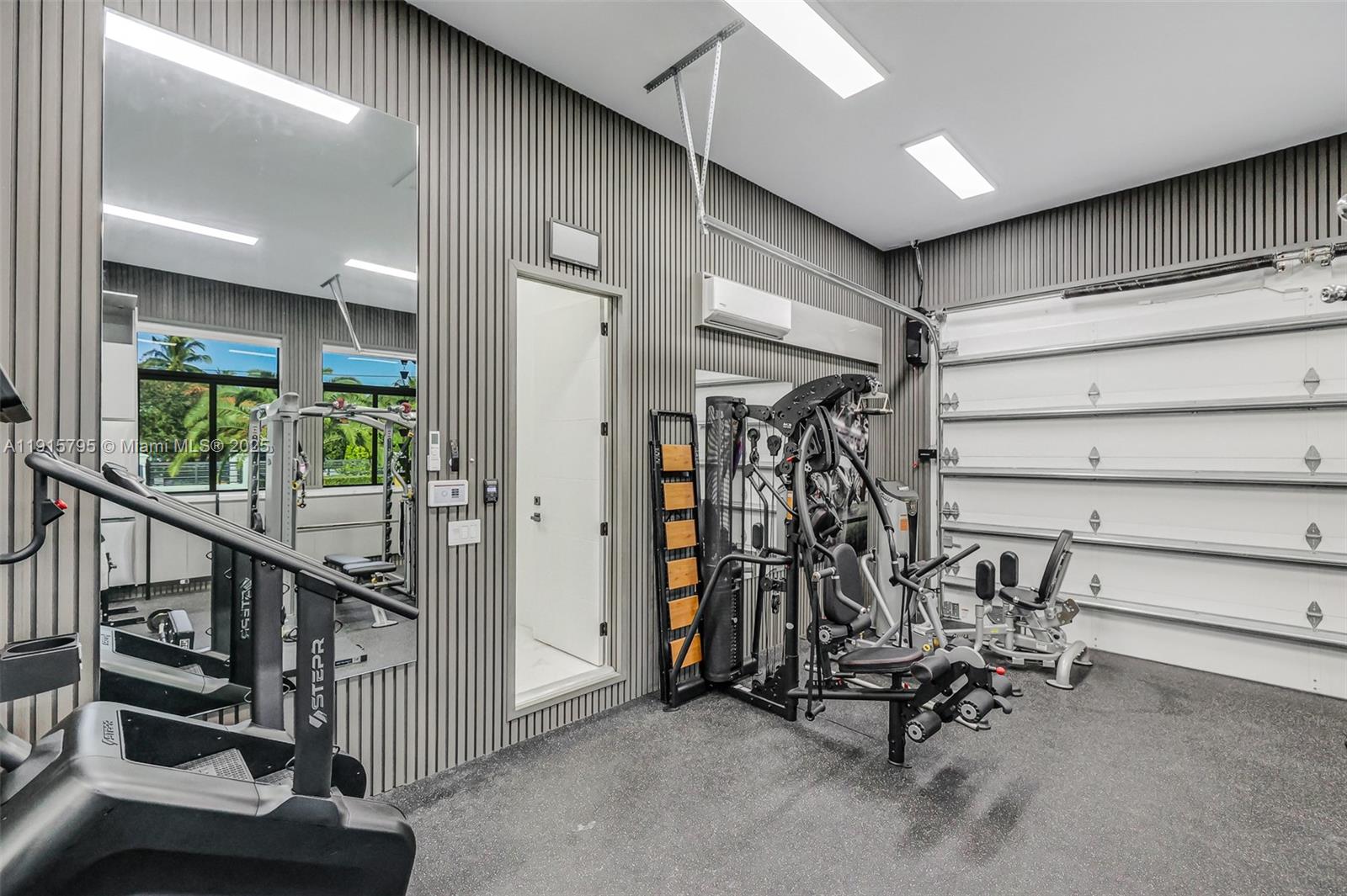 SWEETWATER ESTS SUB - Residential Lease