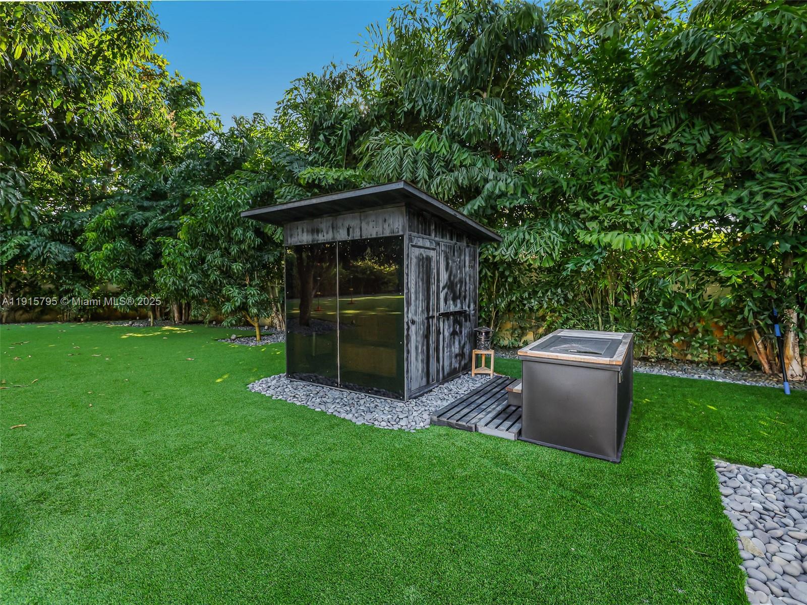 SWEETWATER ESTS SUB - Residential Lease