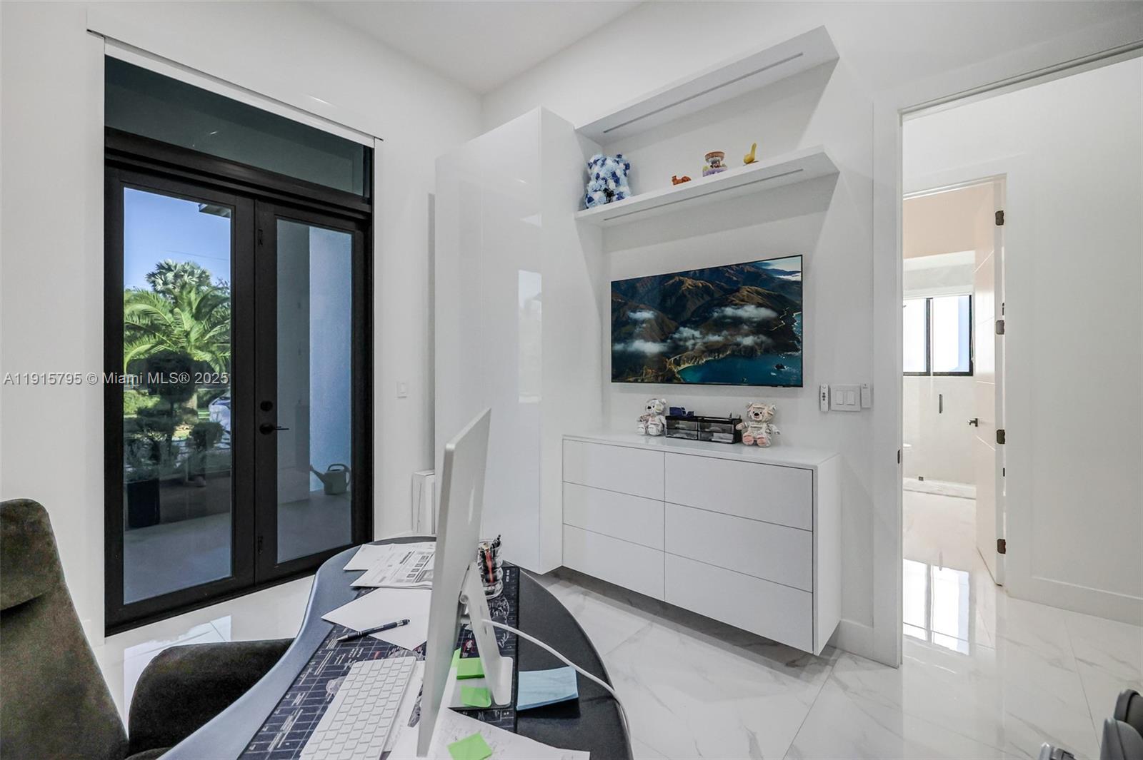 SWEETWATER ESTS SUB - Residential Lease