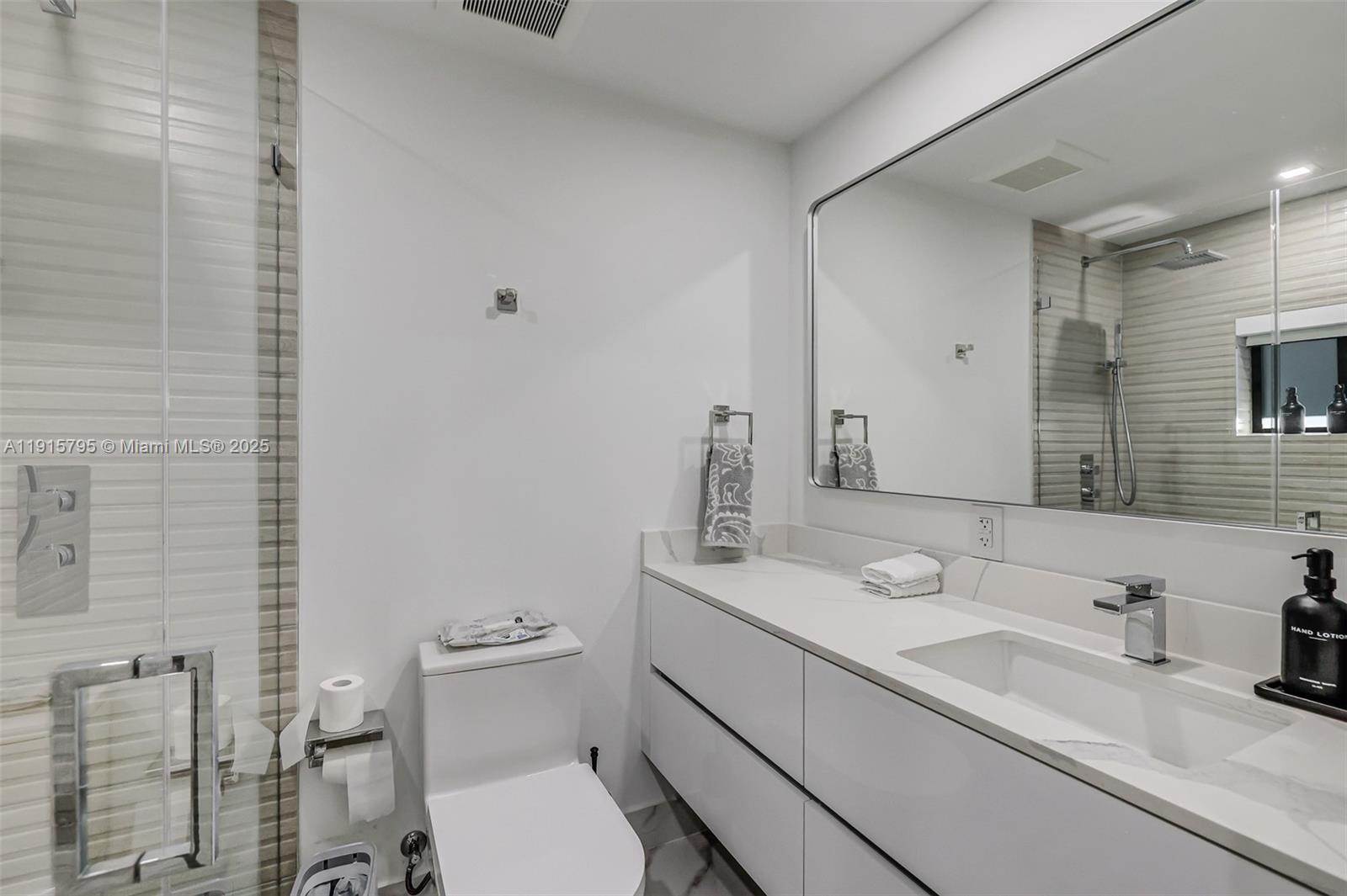 SWEETWATER ESTS SUB - Residential Lease