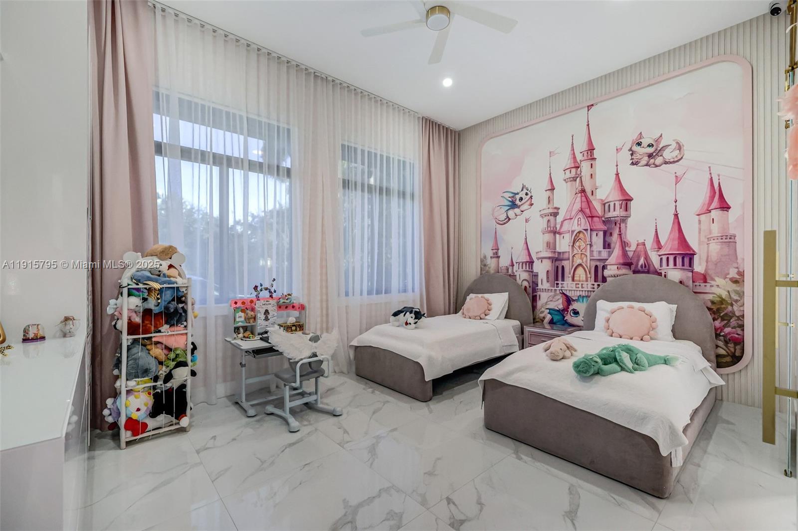 SWEETWATER ESTS SUB - Residential Lease