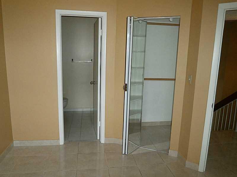 THE GABLES II TOWNHOMES C - Residential Lease