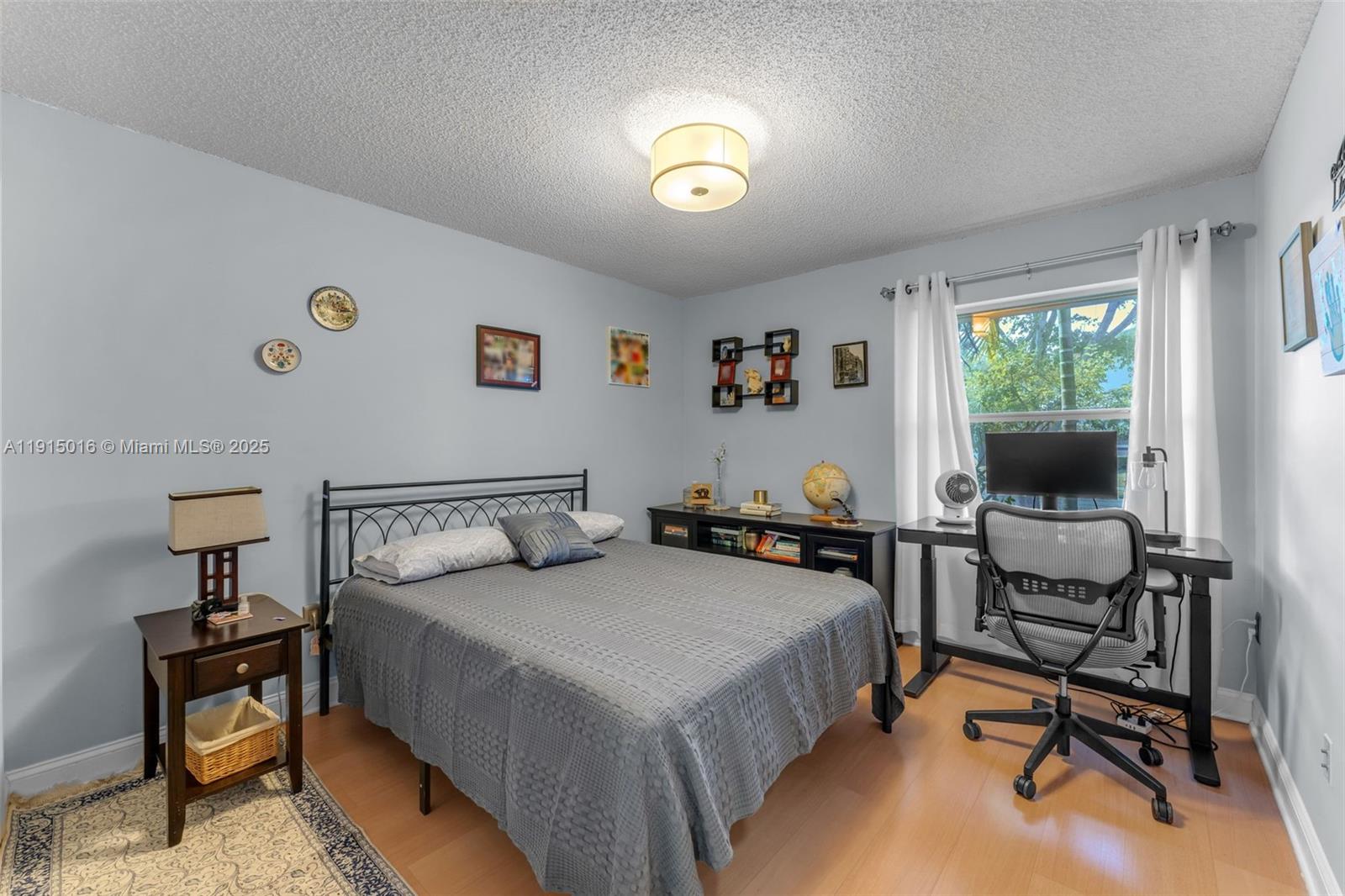 HAMMOCKS SHORES - Residential