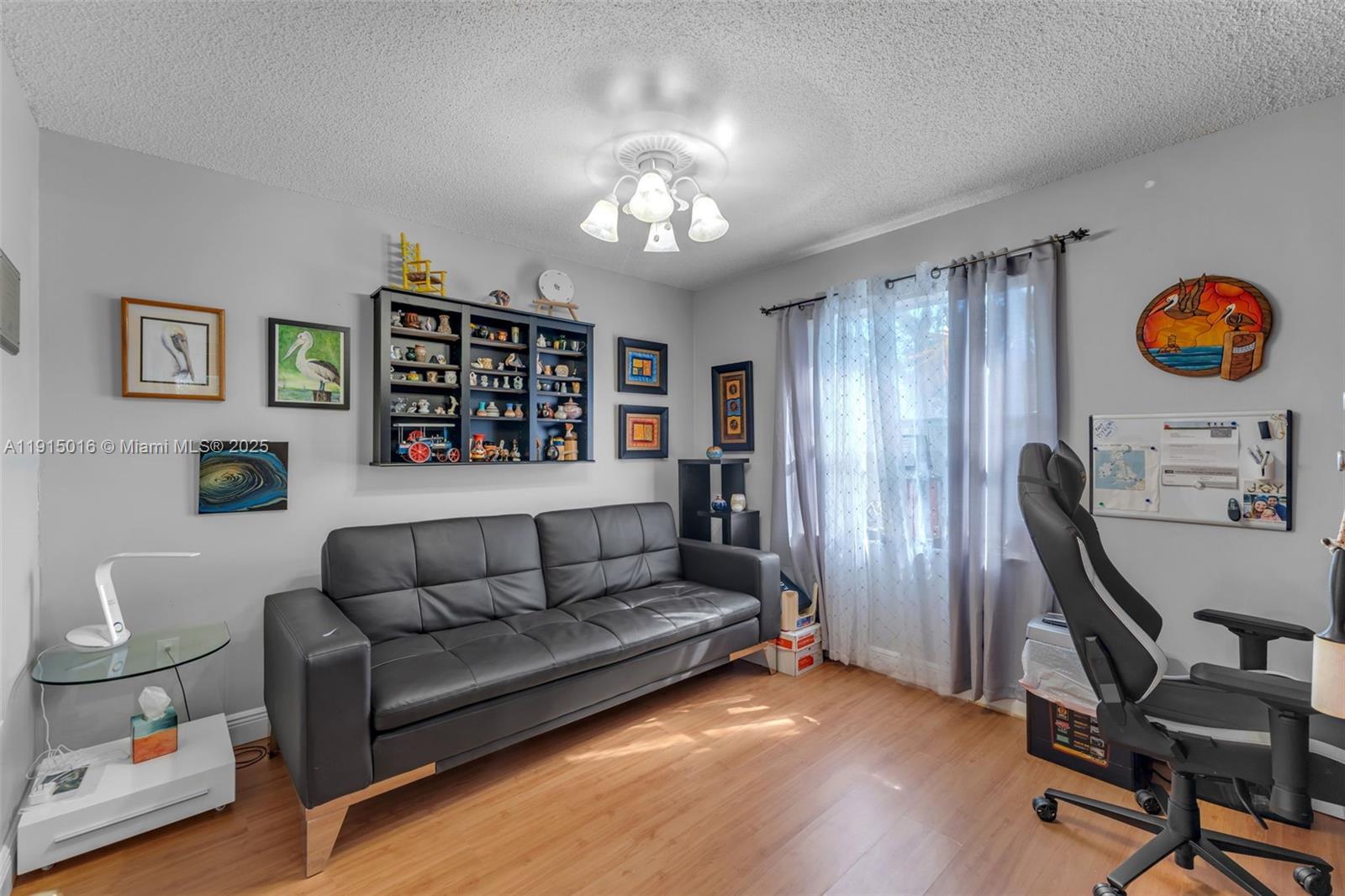 HAMMOCKS SHORES - Residential