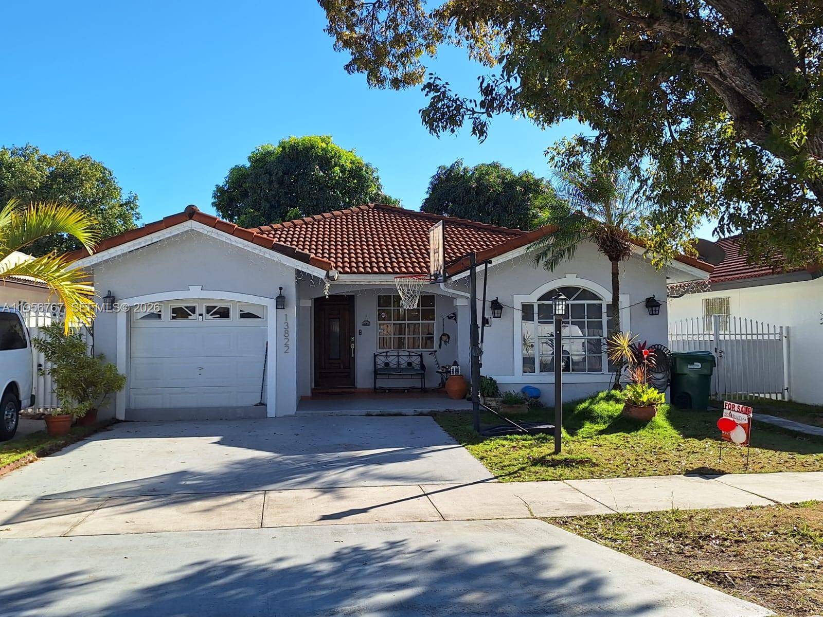 P A AT CORAL REEF - Residential