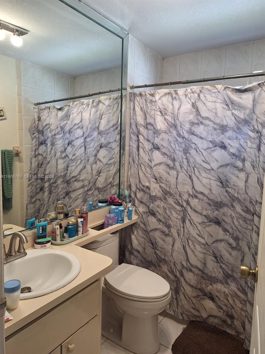 P A AT CORAL REEF - Residential