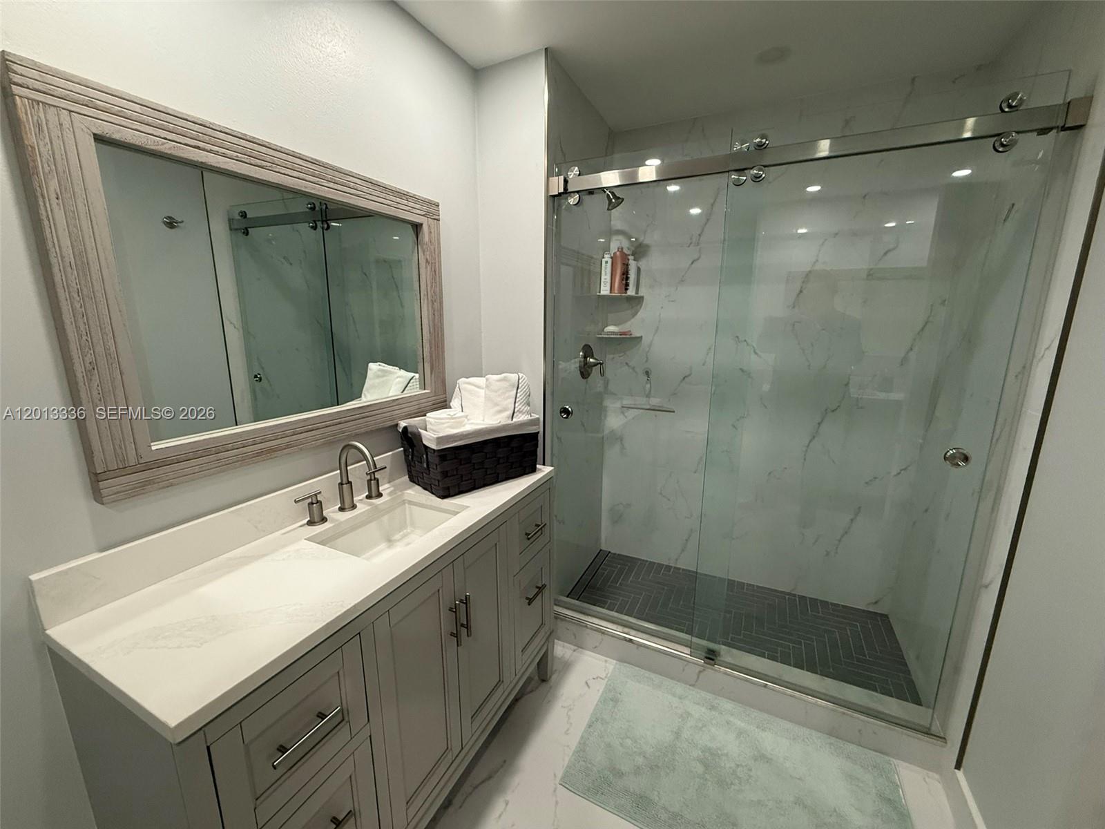 LEXINGTON GREEN CONDO - Residential