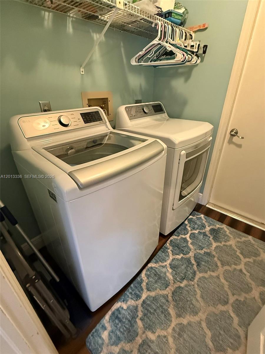LEXINGTON GREEN CONDO - Residential