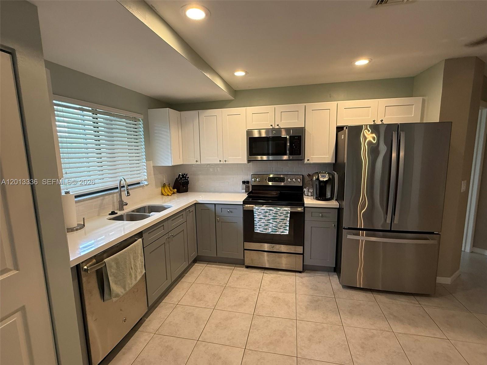 LEXINGTON GREEN CONDO - Residential