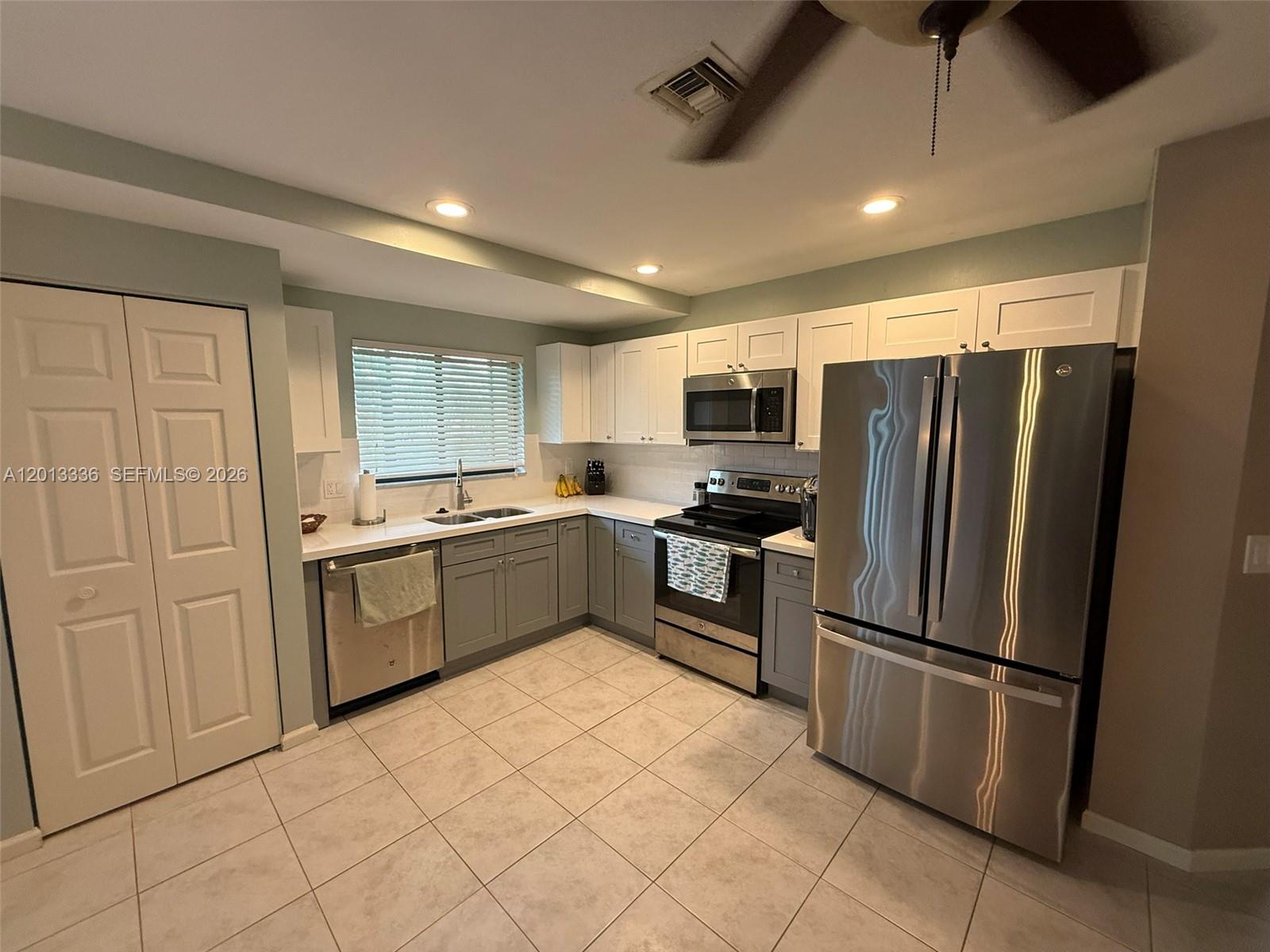 LEXINGTON GREEN CONDO - Residential