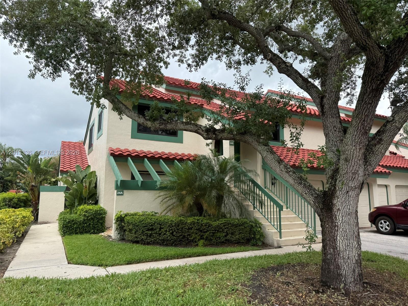 LEXINGTON GREEN CONDO - Residential