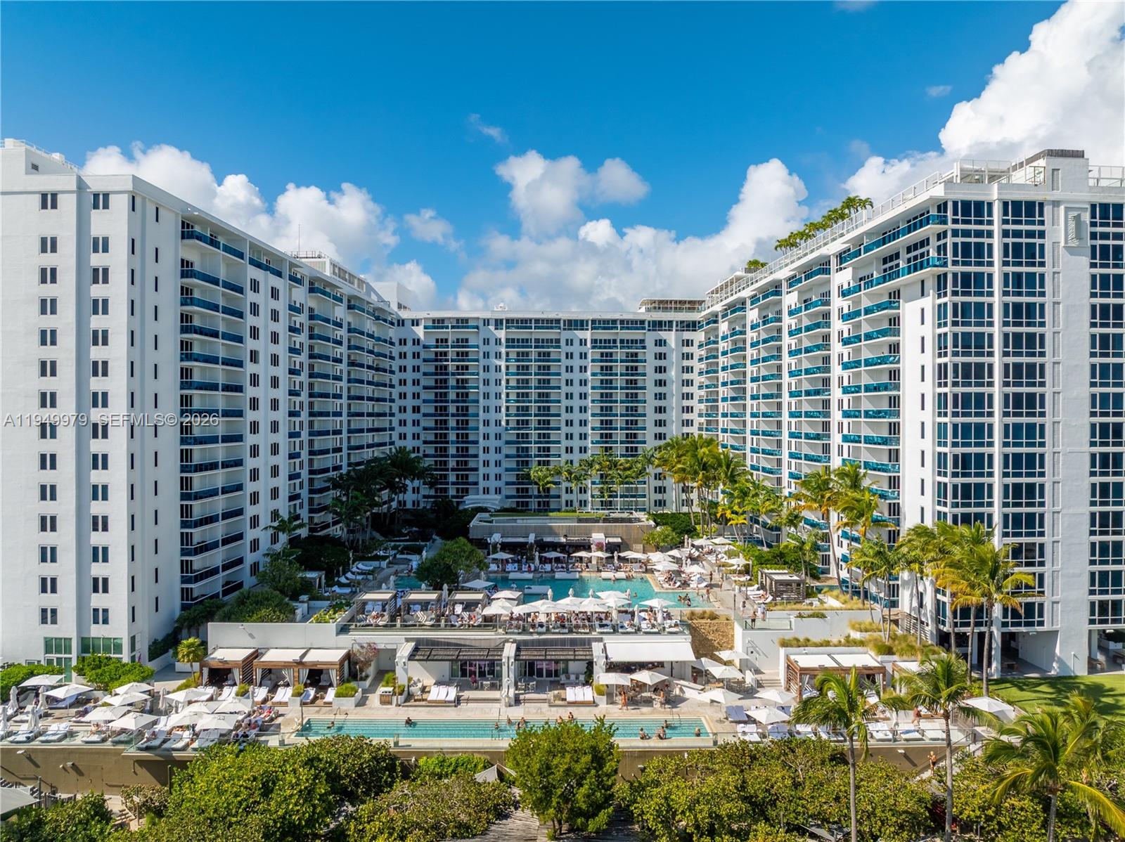 RONEY PALACE CONDO - Residential