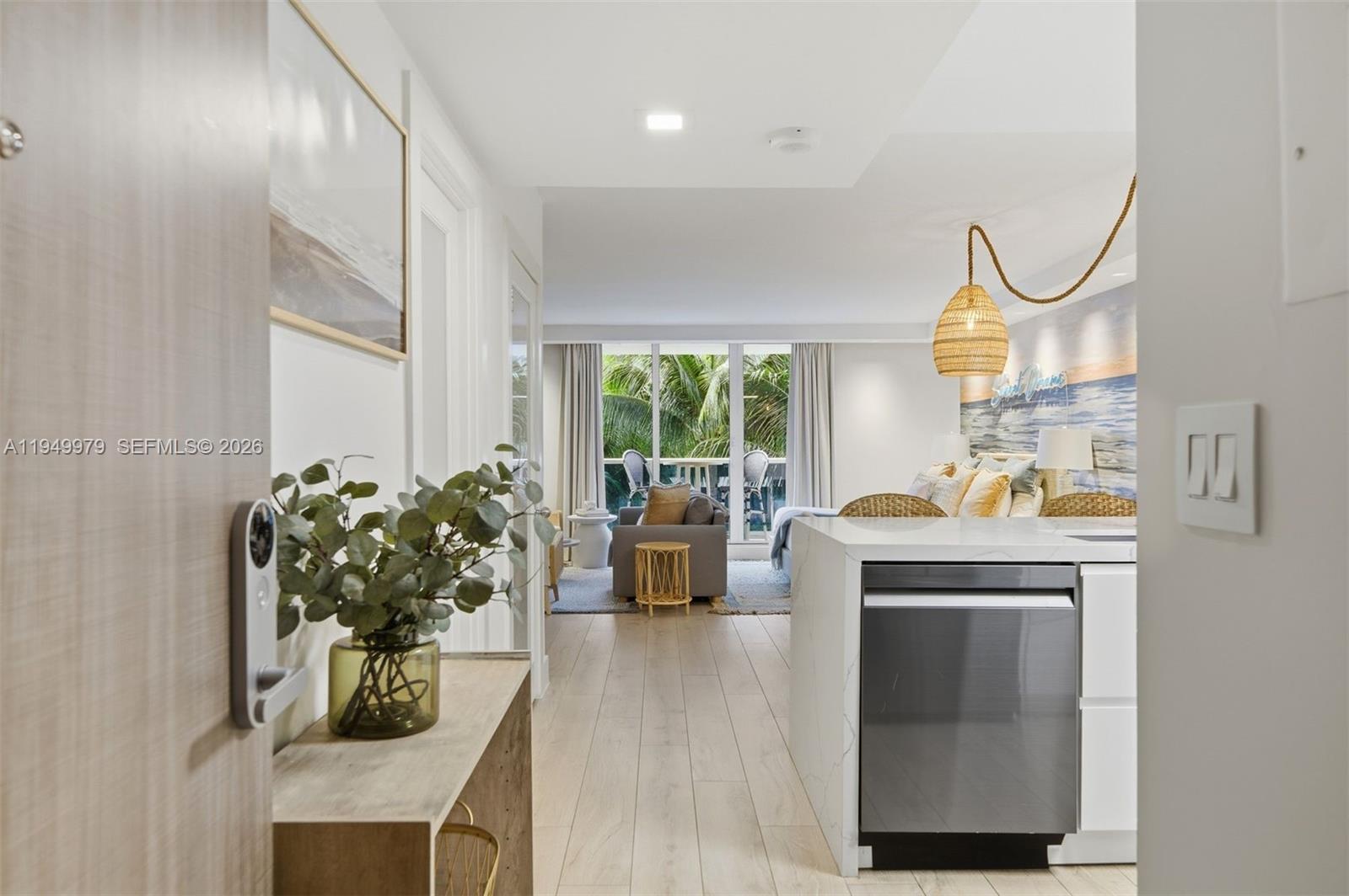 View photos, virtual tours, details... 2301 Collins Ave 329