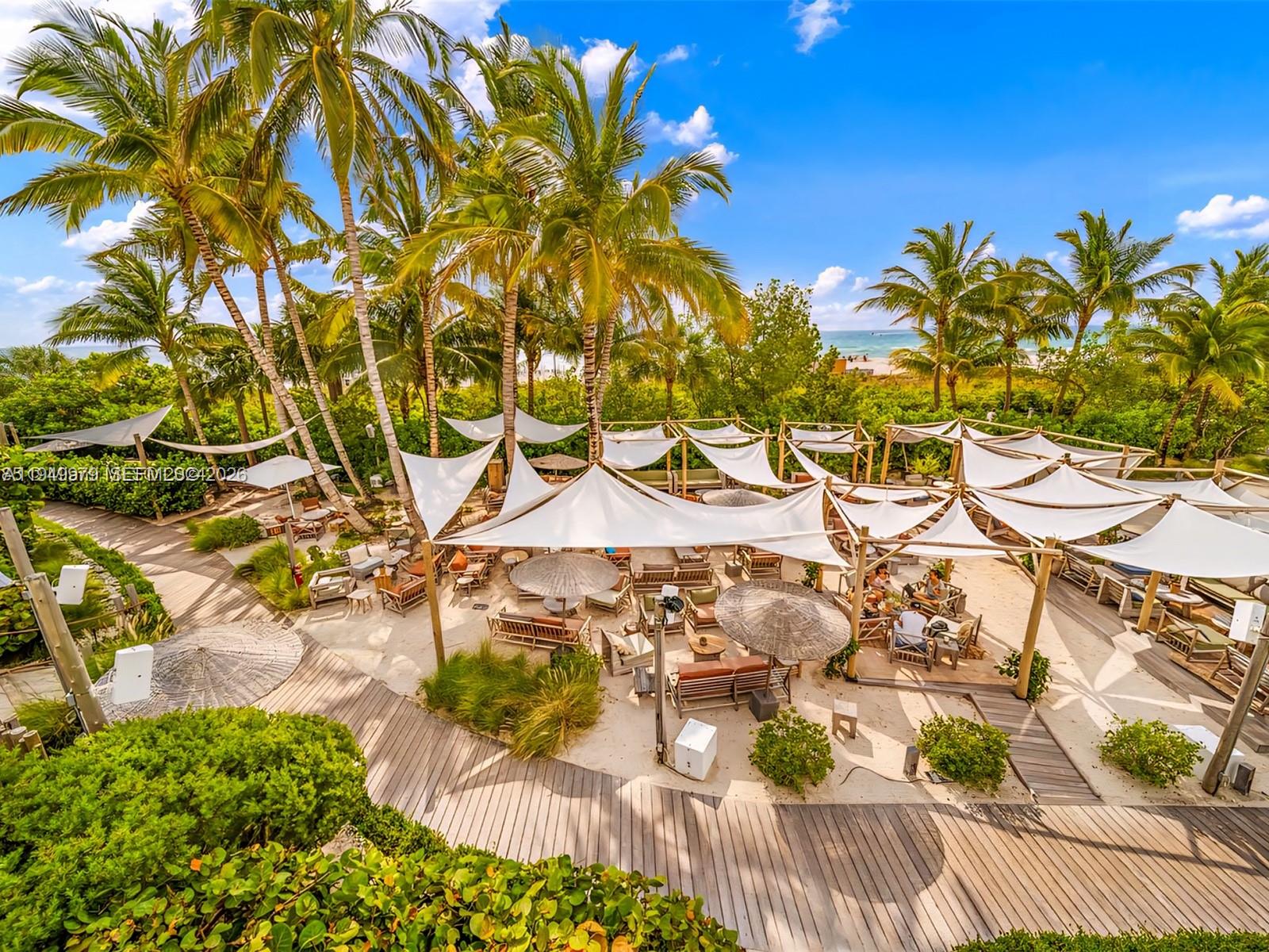 RONEY PALACE CONDO - Residential