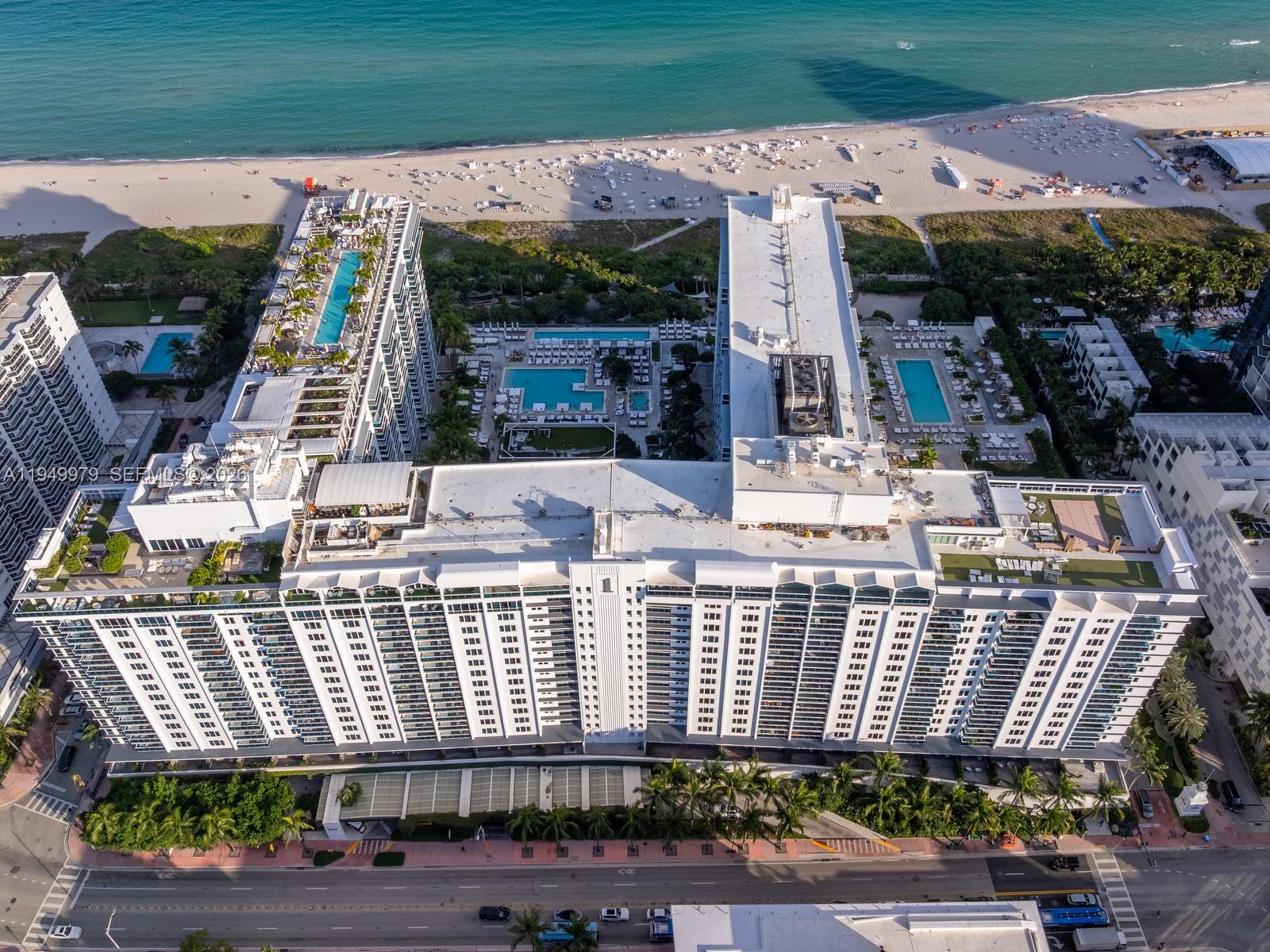 RONEY PALACE CONDO - Residential