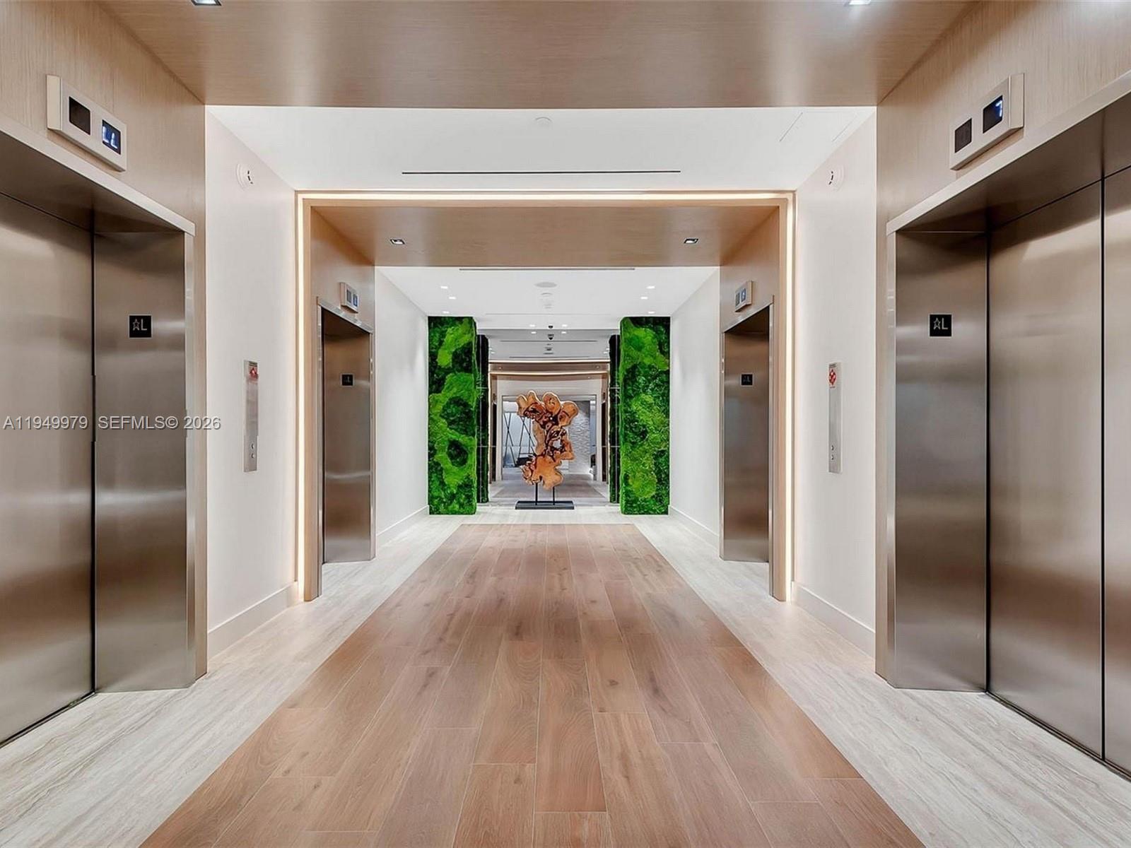 RONEY PALACE CONDO - Residential