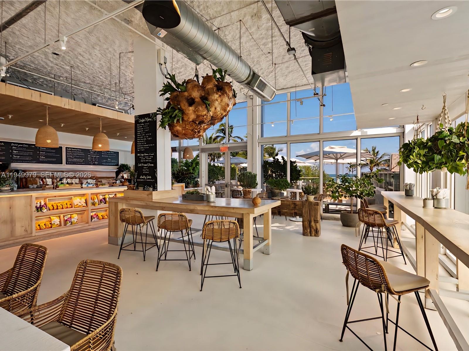 RONEY PALACE CONDO - Residential