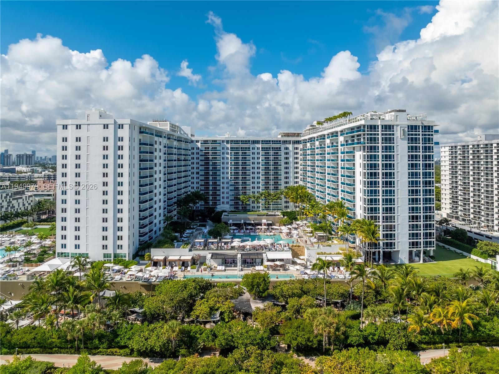 RONEY PALACE CONDO - Residential