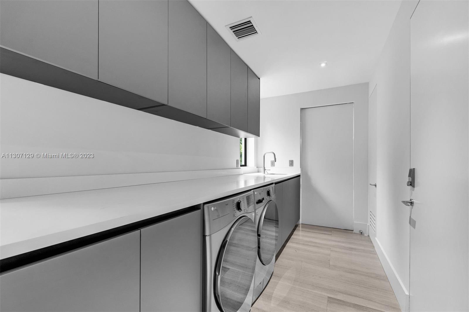 BAY POINT - Residential