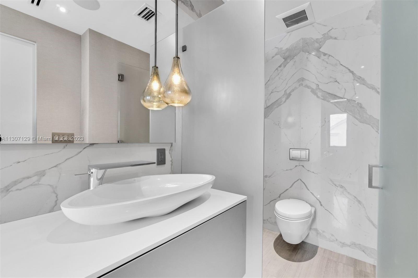 BAY POINT - Residential