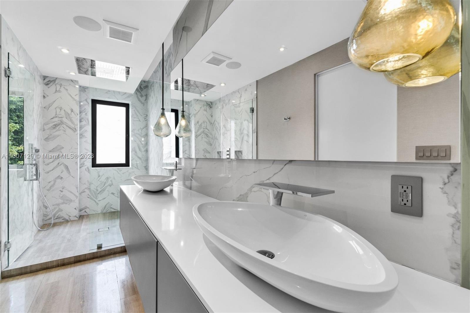 BAY POINT - Residential