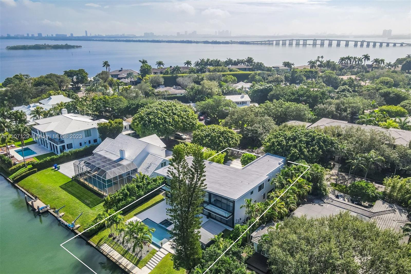 BAY POINT - Residential