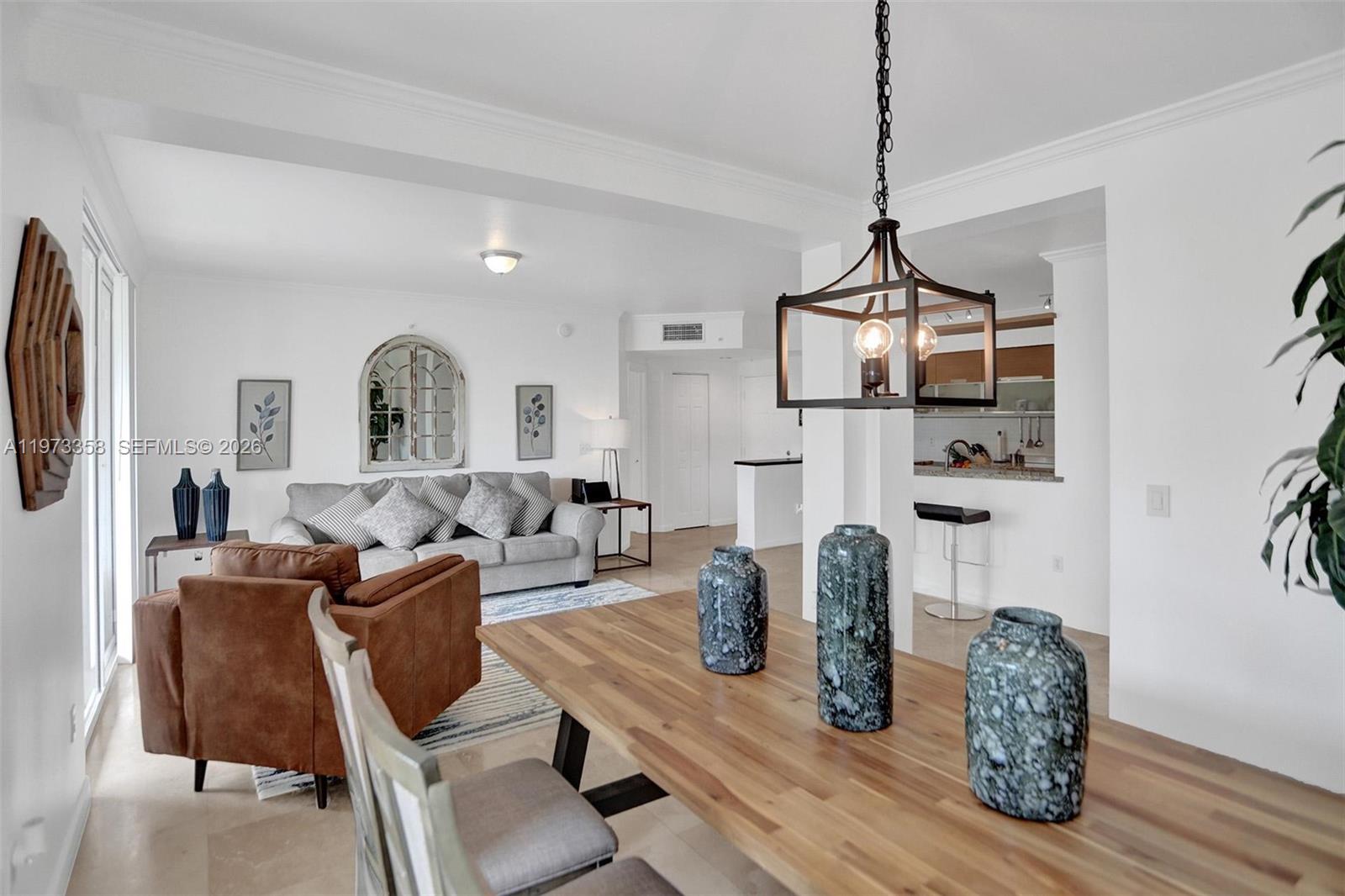 PORTO BELLAGIO CONDO - Residential