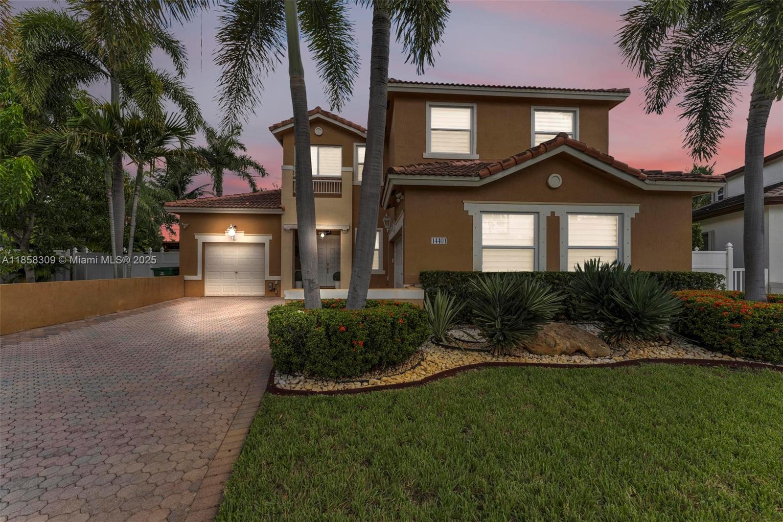 2 MONTHS TO MOVE-IN NEGOTIABLE!!!...Nice 5 bedrooms and 3 and a half bathrooms 2-story single family home located in the desirable Windsor Palms community. Ideal for a large family needing extra space space for everyone.Formal dining room.Huge eat in kitchen.Spacious living area.Master bedroom with sitting area, balcony,his and her closet,and featuring an over sized bathroom with Jacuzzi. Freshly painted and ready to move in.Top of line appliances.Huge backyard with coconut trees,palm trees... Ready for the next owner. Easy to show. CAN RENT FURNISHED OR UNFURNISHED.