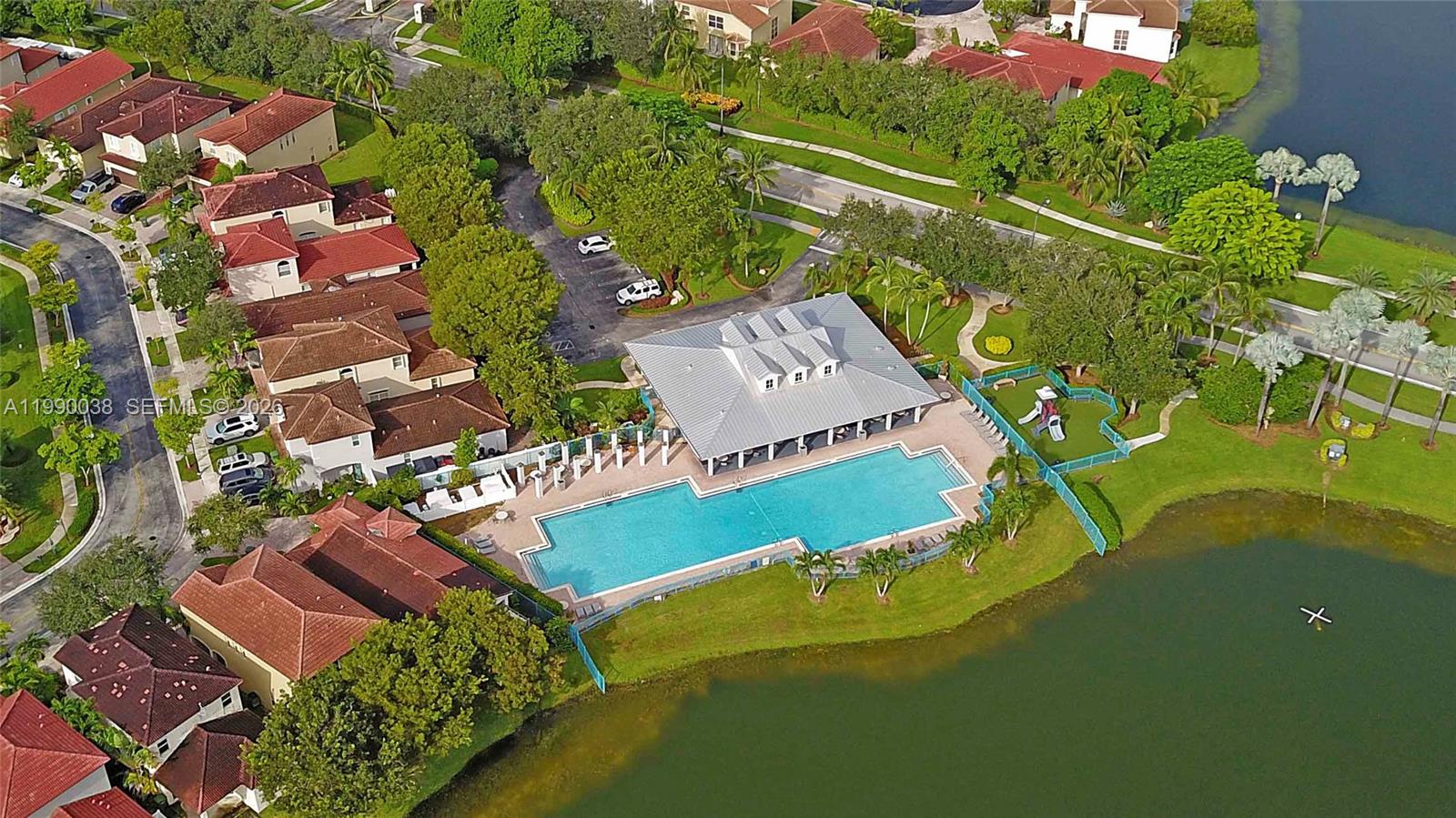 CRISTYS HOMES - Residential