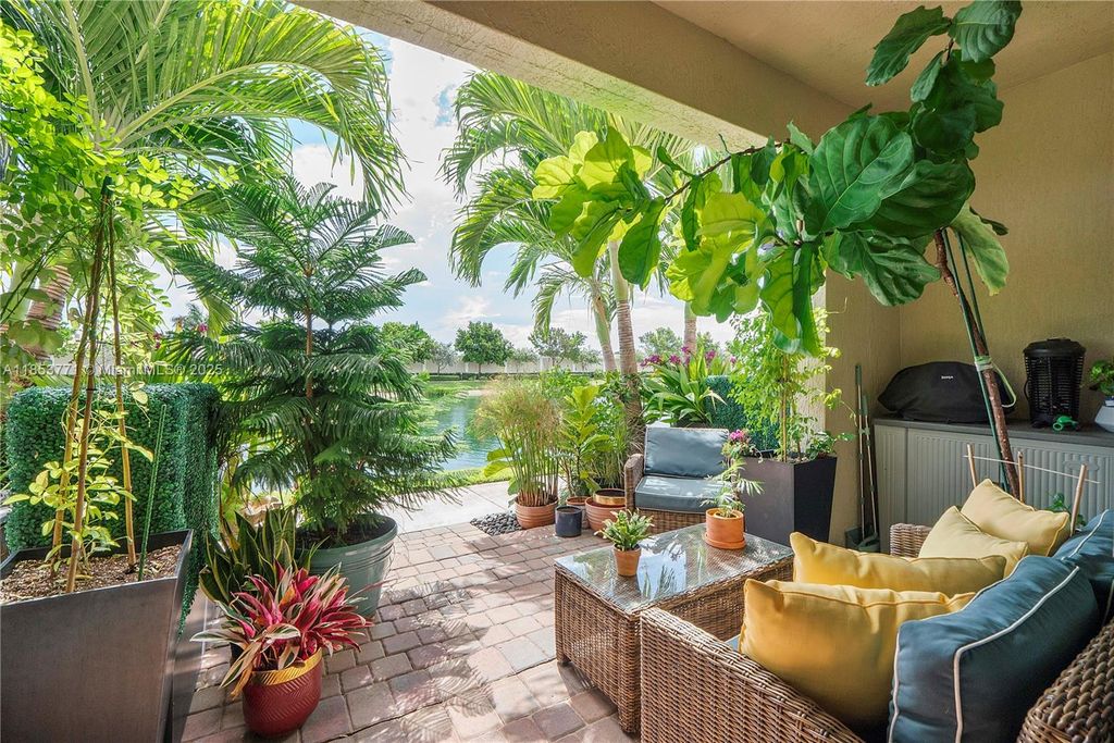 Photo of 4216 N Dixie Hwy #60, Oakland Park, FL 33334 (MLS # A11853771)