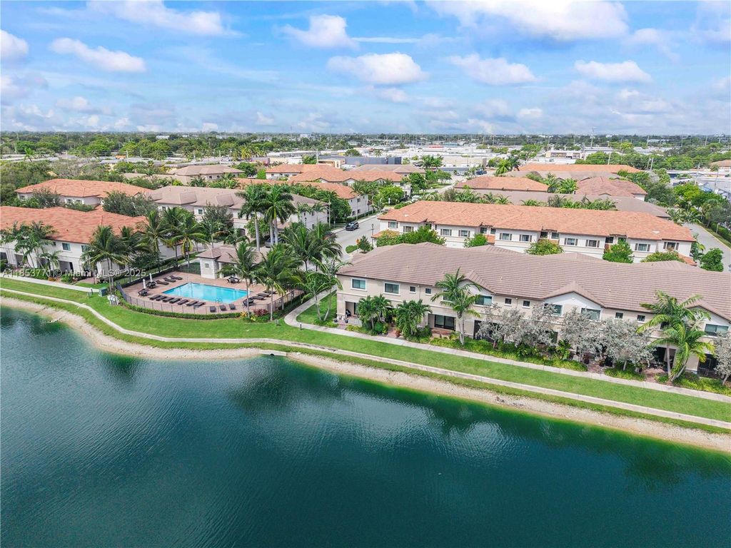 Photo of 4216 N Dixie Hwy #60, Oakland Park, FL 33334 (MLS # A11853771)