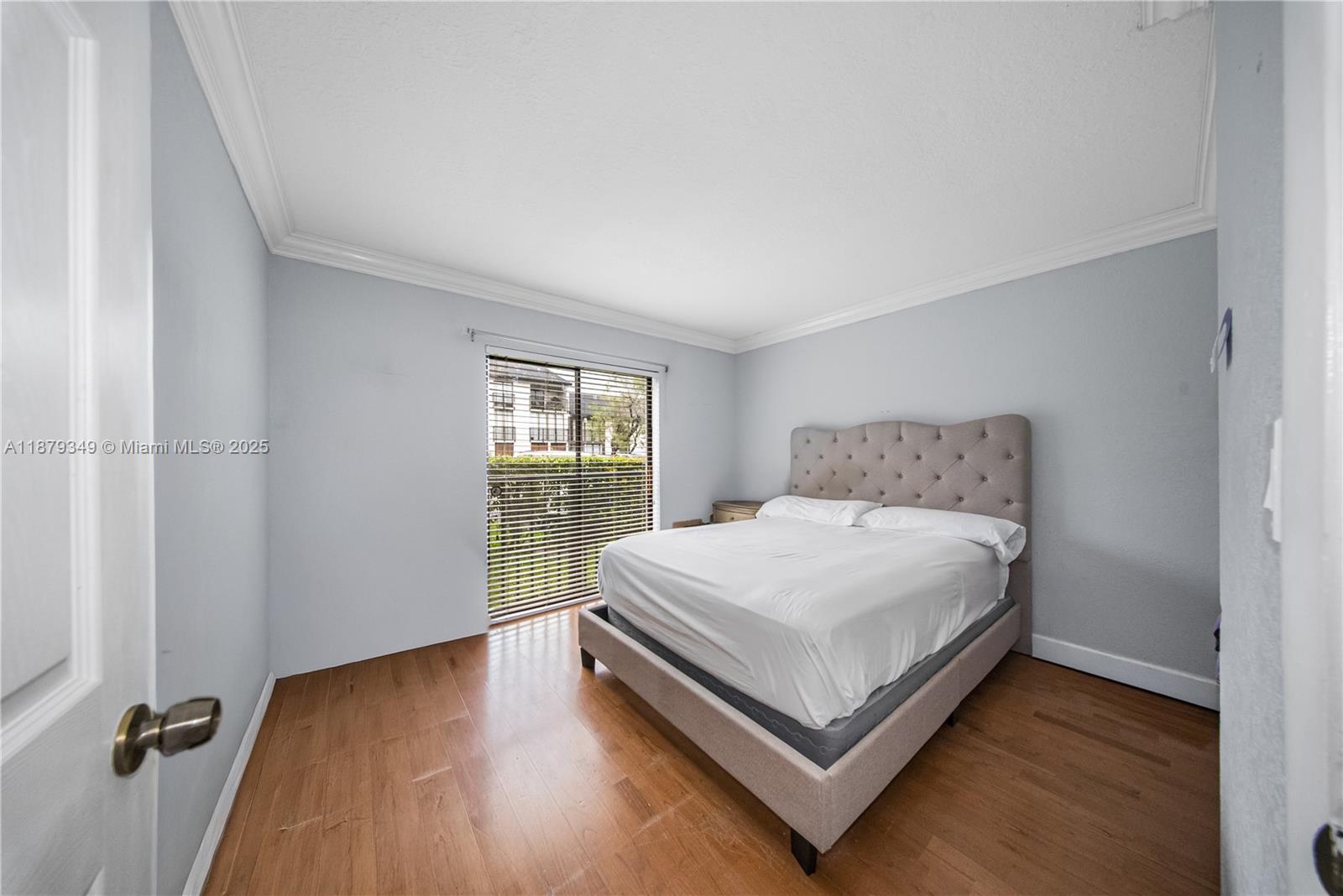 LYNBROOK COURT CONDO PH I - Residential Lease