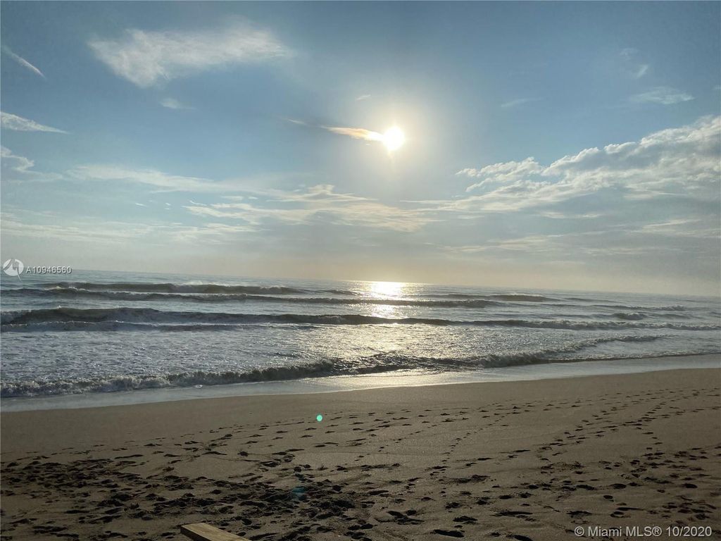 Photo of 10701 Ocean S Dr #764, Jensen Beach, FL 34950 (MLS # A10946560)